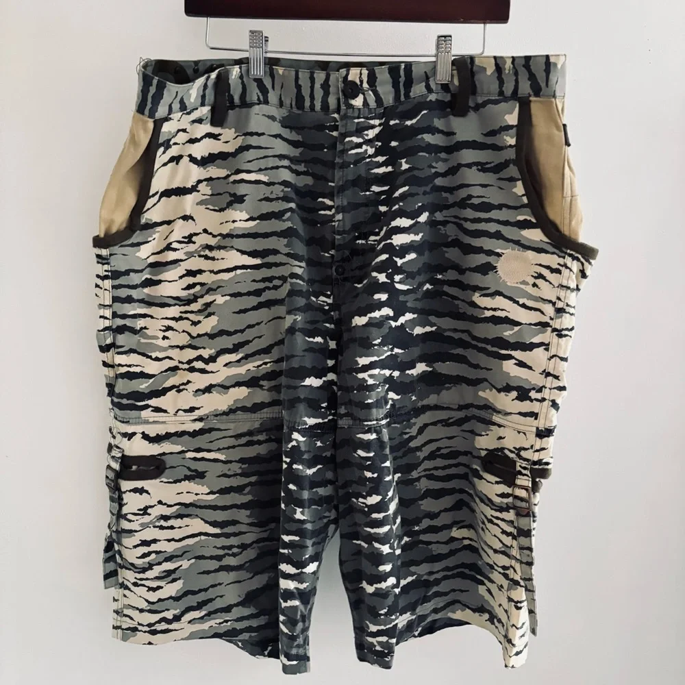 Sabit Men’s Camouflage Cargo Shorts Size 38